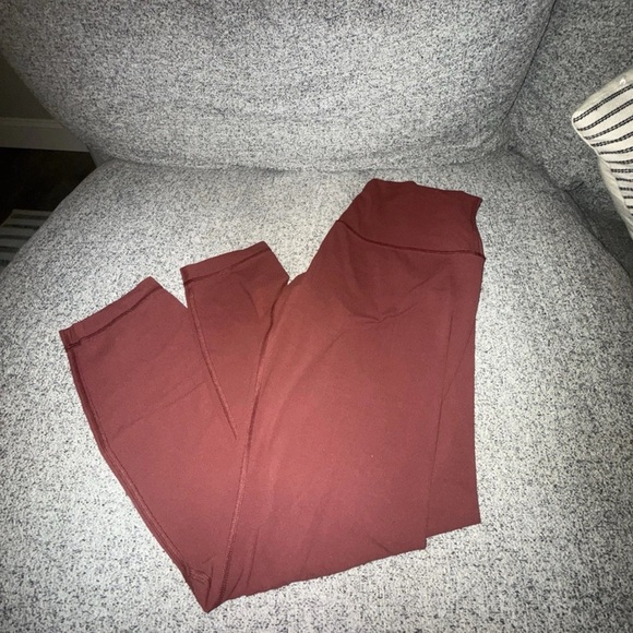 Lululemon Women's Crop Align Leggings Size 10, Maroon - Picture 1 of 4